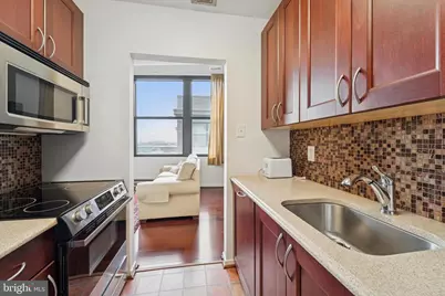 1100 S Broad Street #706B, Philadelphia, PA 19146 - Photo 11