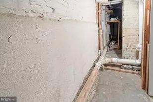 1633 W Porter St, Philadelphia, PA 19145 - Photo 27