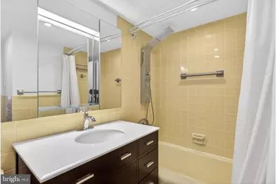 2401 Pennsylvania Avenue #6B30, Philadelphia, PA 19130 - Photo 25