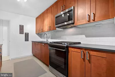 2401 Pennsylvania Avenue #6B30, Philadelphia, PA 19130 - Photo 15