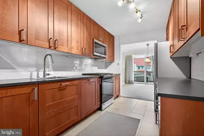 2401 Pennsylvania Avenue #6B30, Philadelphia, PA 19130 - Photo 17