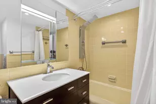 2401 Pennsylvania Ave, Philadelphia, PA 19130 - Photo 23