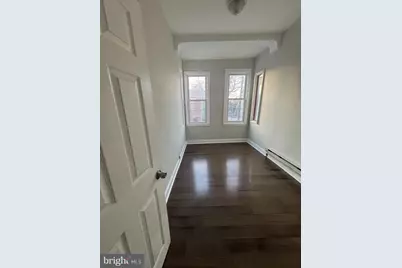 925 W Seltzer Street, Philadelphia, PA 19133 - Photo 9