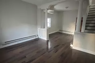 925 W Seltzer St, Philadelphia, PA 19133 - Photo 3