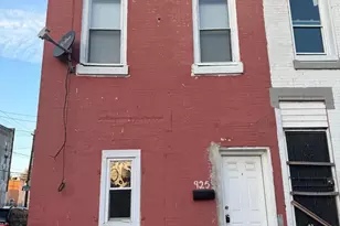 925 W Seltzer St, Philadelphia, PA 19133 - Photo 1
