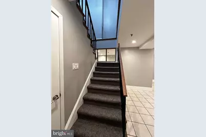 107 Arch Street #1E, Philadelphia, PA 19106 - Photo 9