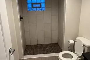 5221 N 8th St, Philadelphia, PA 19120 - Photo 11