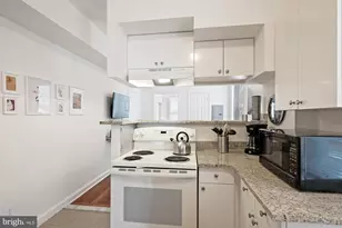 468 E Walnut Ln, Philadelphia, PA 19144 - Photo 11