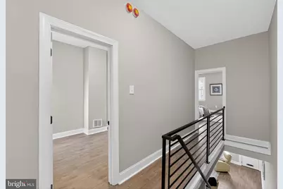 2030 S 6th Street, Philadelphia, PA 19148 - Photo 13