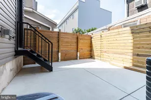 2048 N 3rd St, Philadelphia, PA 19122 - Photo 9