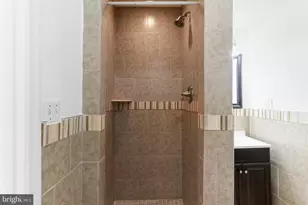 227 E Girard Ave, Philadelphia, PA 19125 - Photo 21