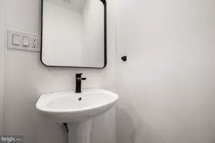 1317 S Corlies St, Philadelphia, PA 19146 - Photo 11