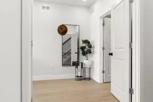 2056 Pemberton St, Philadelphia, PA 19146 - Photo 23