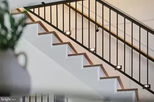 2056 Pemberton St, Philadelphia, PA 19146 - Photo 19