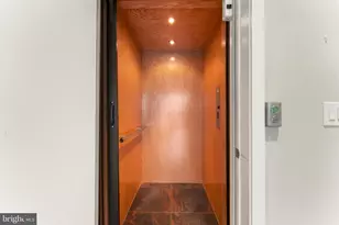 152 Vine St, Philadelphia, PA 19106 - Photo 19