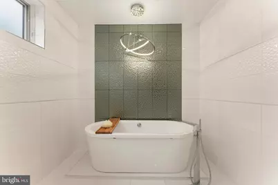 152 Vine Street, Philadelphia, PA 19106 - Photo 25