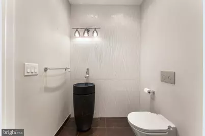 152 Vine Street, Philadelphia, PA 19106 - Photo 17