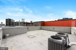 152 Vine St, Philadelphia, PA 19106 - Photo 41