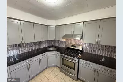 7735 Loretto Avenue, Philadelphia, PA 19111 - Photo 9