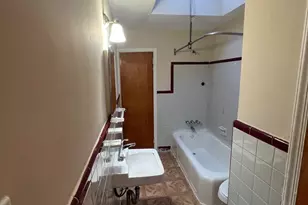 7238 Dungan Rd, Philadelphia, PA 19111 - Photo 9