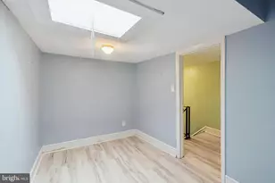 933 Cantrell St, Philadelphia, PA 19148 - Photo 19