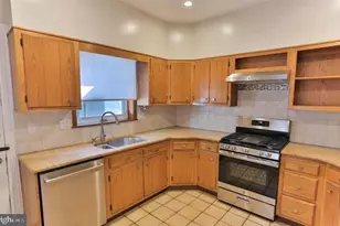 855 N 24th St, Philadelphia, PA 19130 - Photo 11