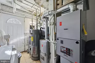 8010 Baldwin St, Philadelphia, PA 19150 - Photo 9