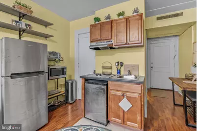 1324 Locust Street #703, Philadelphia, PA 19107 - Photo 5