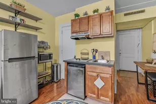 1324 Locust St, Philadelphia, PA 19107 - Photo 5