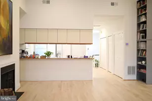 1631 Green St, Philadelphia, PA 19130 - Photo 5