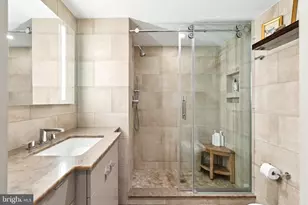 1326 Spruce St, Philadelphia, PA 19107 - Photo 25