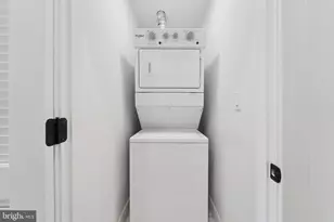 1806 E Moyamensing Ave, Philadelphia, PA 19148 - Photo 13