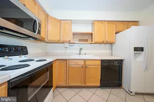 4000 Gypsy Ln, Philadelphia, PA 19129 - Photo 9