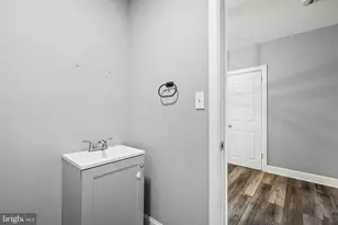 5426 Windsor Ave, Philadelphia, PA 19143 - Photo 9