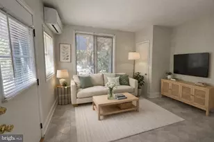 790 S Front St, Philadelphia, PA 19147 - Photo 1