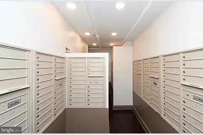 1324 Locust Street #905, Philadelphia, PA 19107 - Photo 17