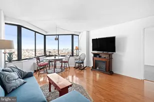 2001 Hamilton St, Philadelphia, PA 19130 - Photo 3