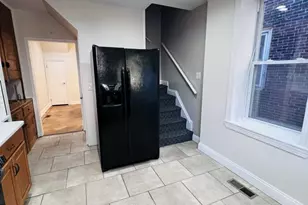 619 S 42nd St, Philadelphia, PA 19104 - Photo 9