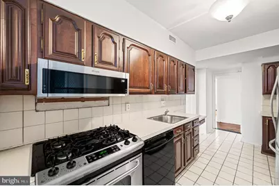 1901 Walnut Street #17F, Philadelphia, PA 19103 - Photo 9