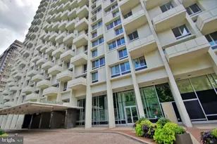 604 S Washington Square, Philadelphia, PA 19106 - Photo 1