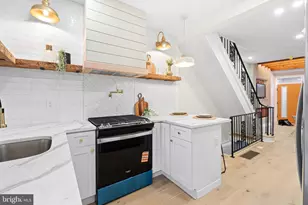 1834 S Rosewood St, Philadelphia, PA 19145 - Photo 9