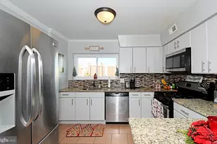 3568 Gloucester Ln, Philadelphia, PA 19114 - Photo 9