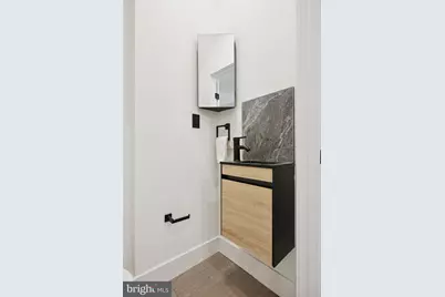 335 Belgrade Street, Philadelphia, PA 19125 - Photo 9