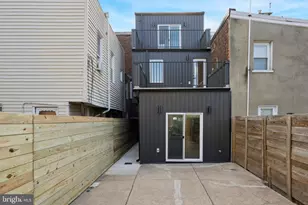 335 Belgrade St, Philadelphia, PA 19125 - Photo 11