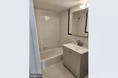 100 N 3rd Street #4A, Philadelphia, PA 19106 - Photo 5