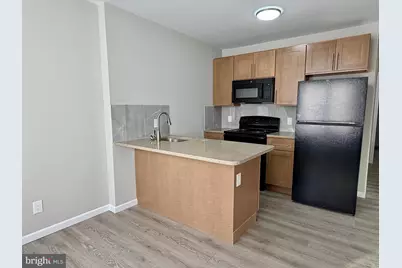 1727 Dallas St #APT 1, Philadelphia, PA 19126 - Photo 5