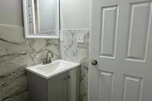 1727 Dallas St, Philadelphia, PA 19126 - Photo 9