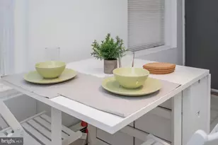 1413 Lombard St, Philadelphia, PA 19146 - Photo 7