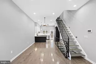 516 Pierce St, Philadelphia, PA 19148 - Photo 3