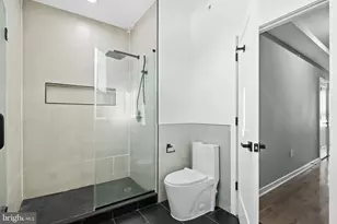 516 Pierce St, Philadelphia, PA 19148 - Photo 21